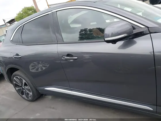 2023 VinFast VF 8 Plus