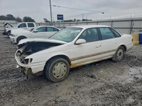 1995 Ford Taurus GL