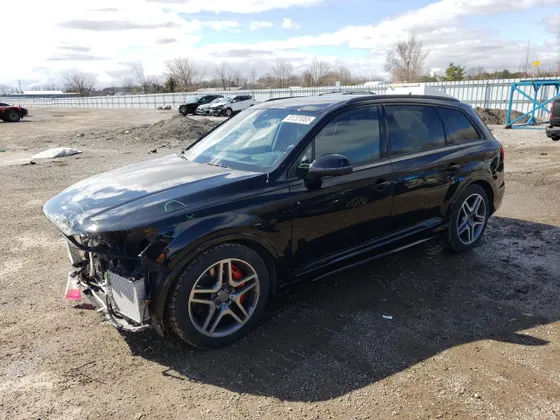 2025 Audi SQ7 Premium Plus