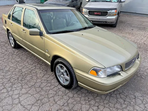 1999 Volvo S70