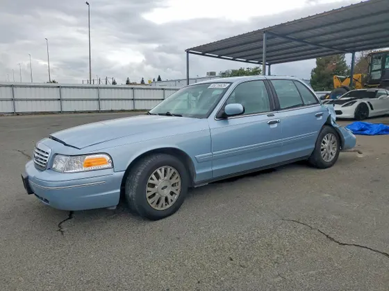 2003 Ford Crown Victoria LX