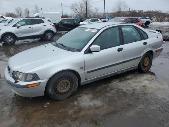 2003 Volvo S40 1.9T