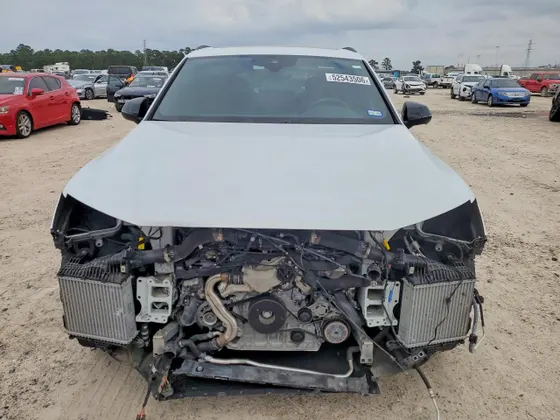 2021 Audi SQ7 Premium Plus