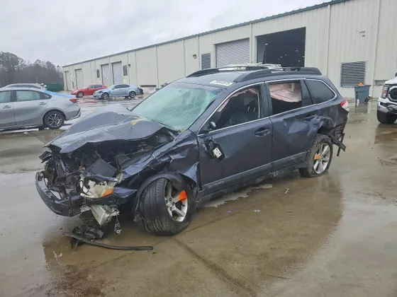 2013 Subaru Outback 2.5i Limited