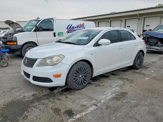 2012 Suzuki Kizashi SE