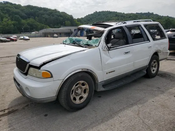 2002 Lincoln Navigator