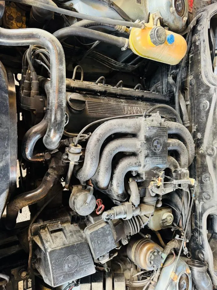 1988 BMW 528 - 533 - 633 - 733 528E