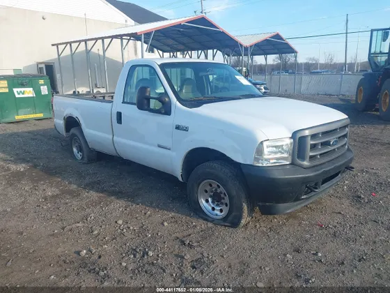 2004 Ford F-350 XL/XLT