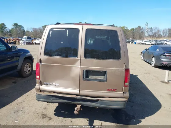 2002 GMC Safari Passenger SLE