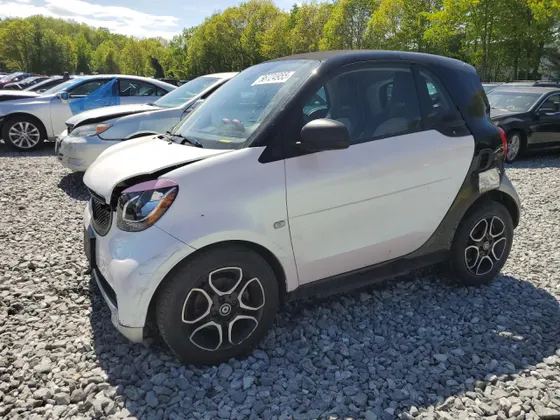 2019 smart EQ fortwo pure