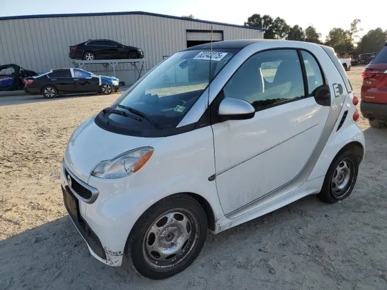 2013 smart fortwo electric drive passion