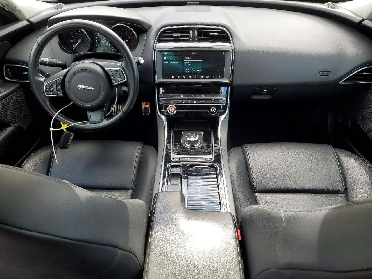 2019 Jaguar XE 25t