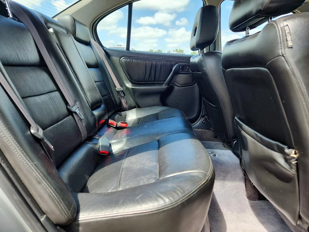 2000 INFINITI G20 Luxury