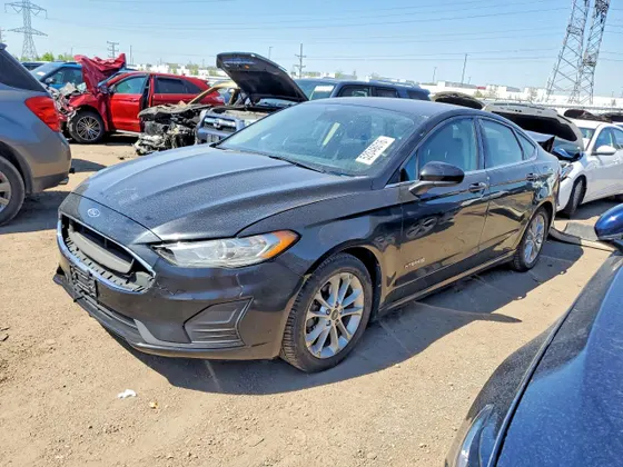 2019 Ford Fusion Hybrid SE