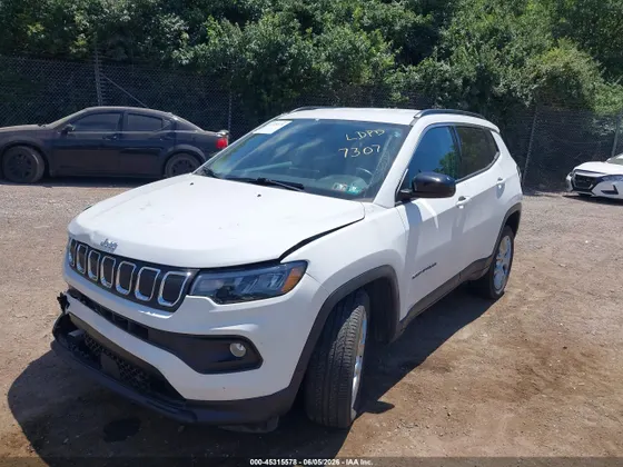 2022 Jeep Compass Latitude Lux