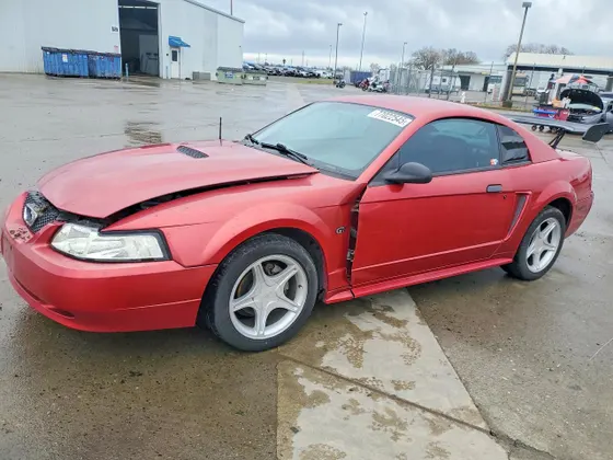 2000 Ford Mustang GT