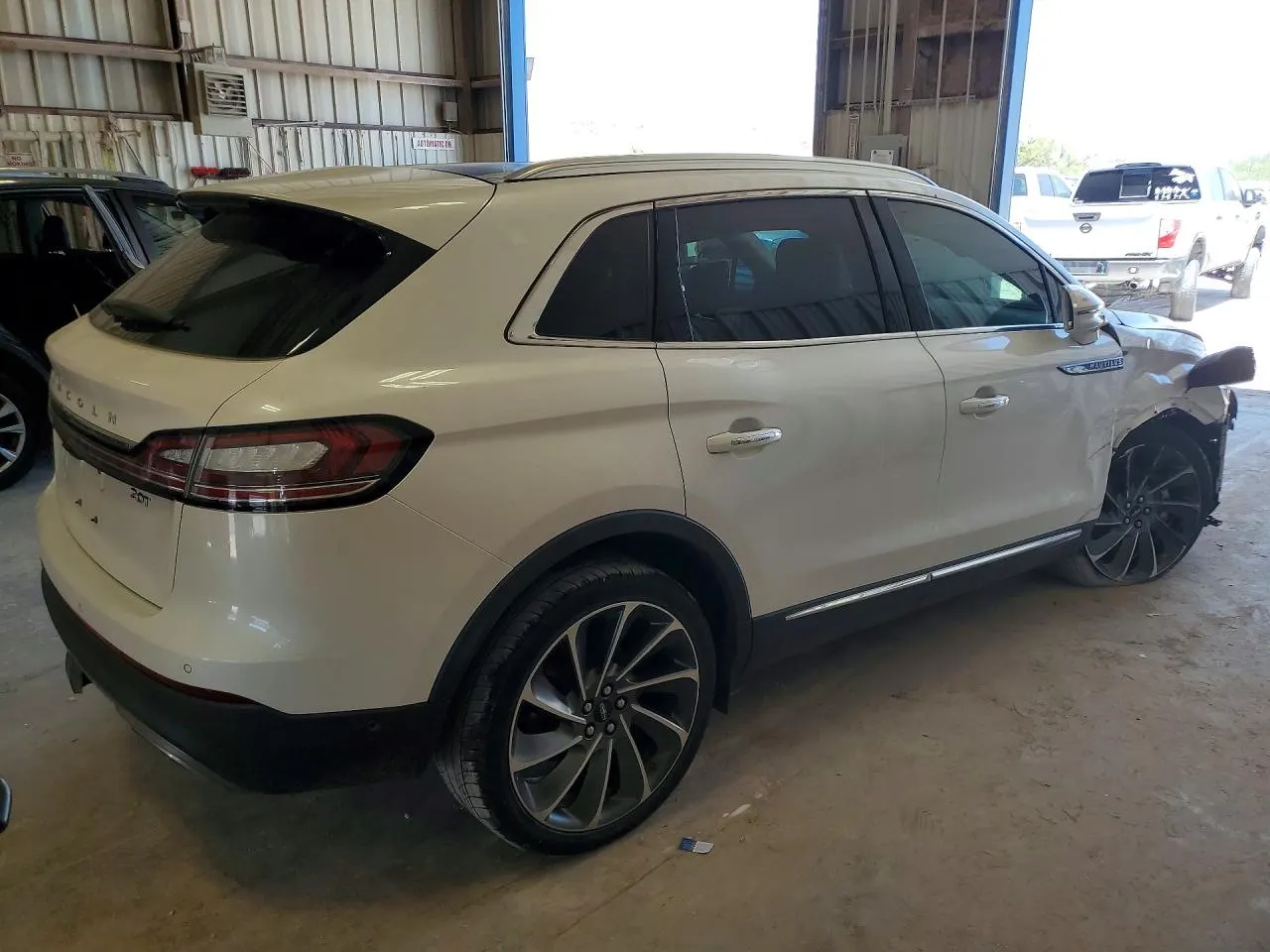 2019 Lincoln Nautilus Reserve