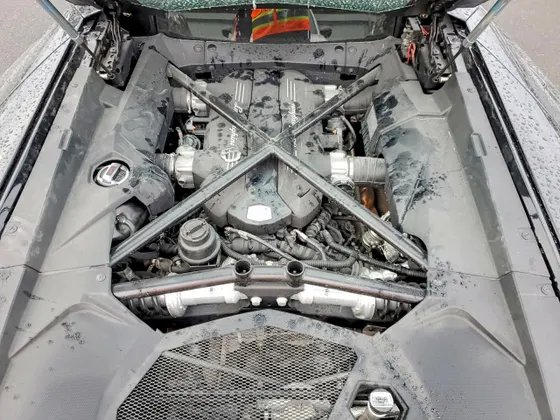 2015 Lamborghini Aventador