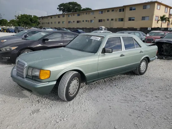 1989 Mercedes-Benz 300 Series 300SE