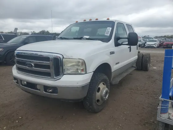 2006 Ford Super Duty F-350 DRW XL