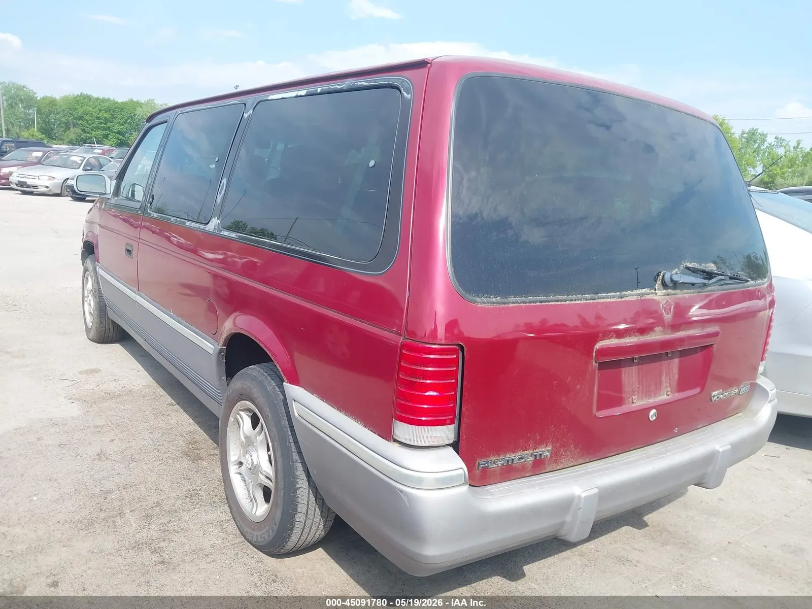 1992 Plymouth GRAND VOYAGER LE