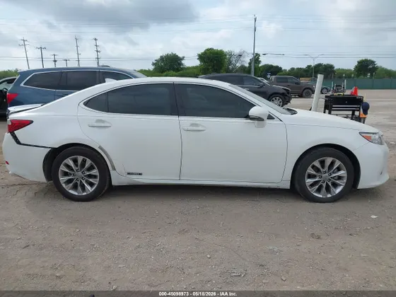 2015 Lexus ES 300h Hybrid