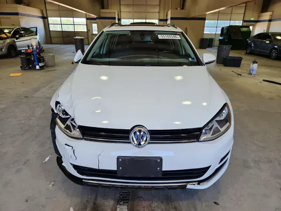 2015 Volkswagen Golf SportWagen TDI S