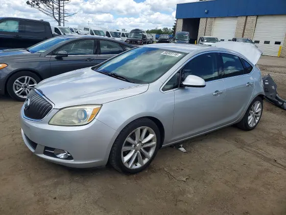 2013 Buick Verano Leather Group