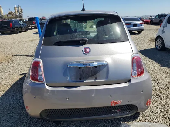 2017 FIAT 500e 500