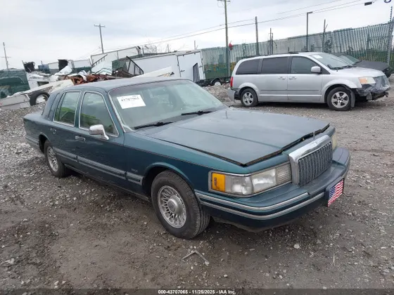 1994 Lincoln Town Car Executive