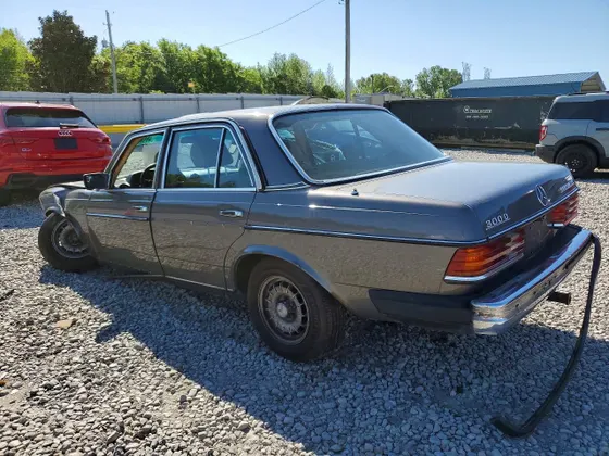 1983 Mercedes-Benz 300 Series 300D-T
