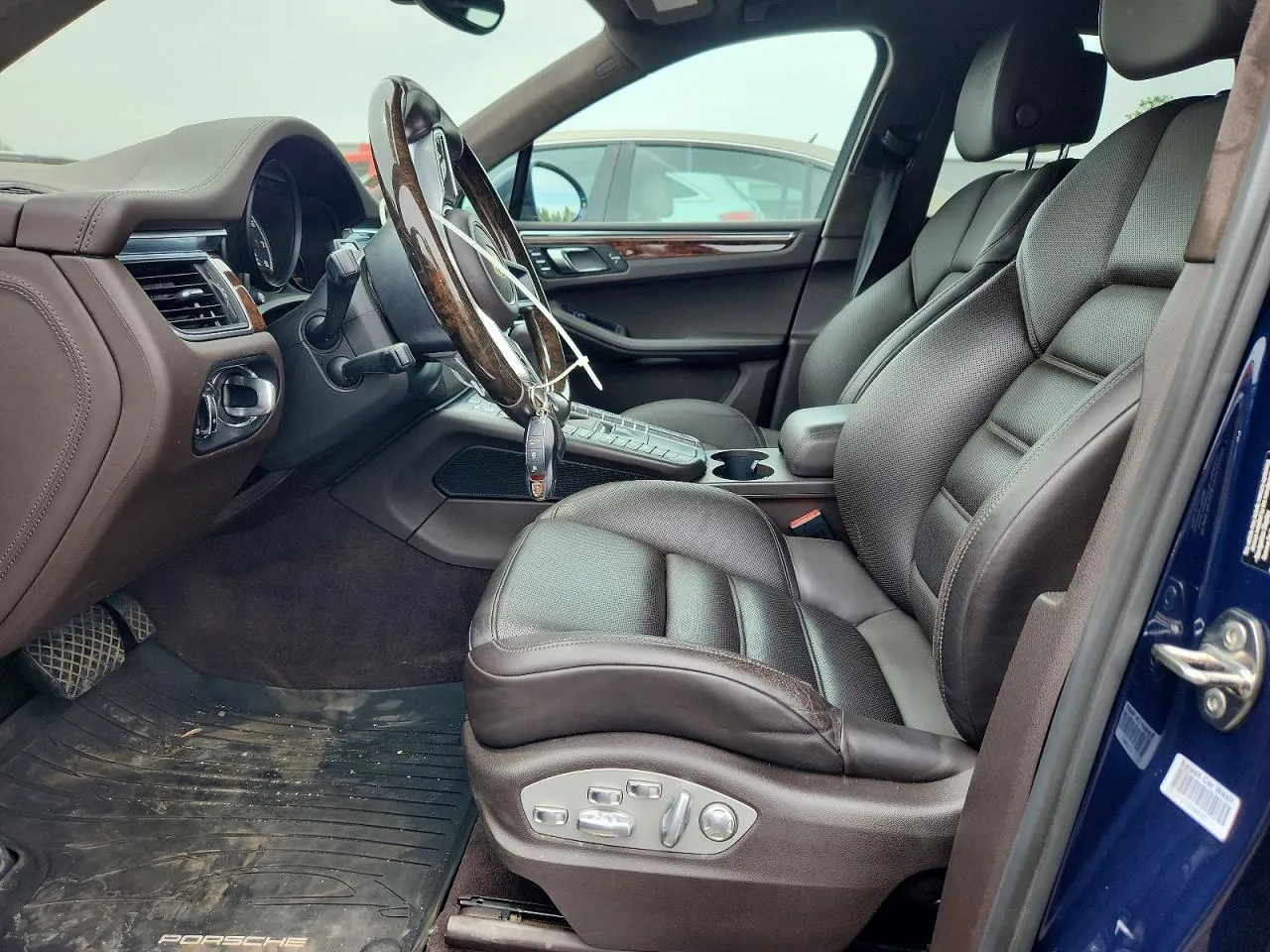 2015 Porsche Macan Turbo