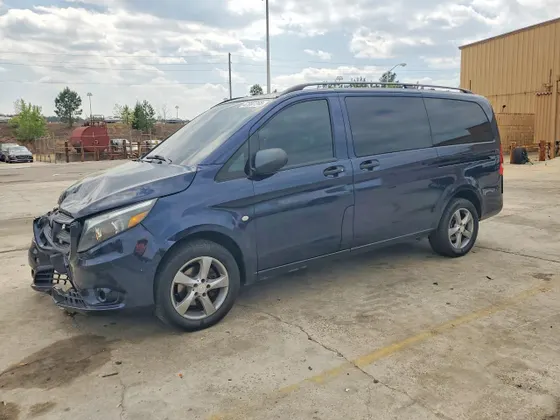 2016 Mercedes-Benz Metris Passenger Van METRIS