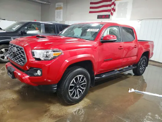 2022 Toyota Tacoma 4WD TRD Off Road