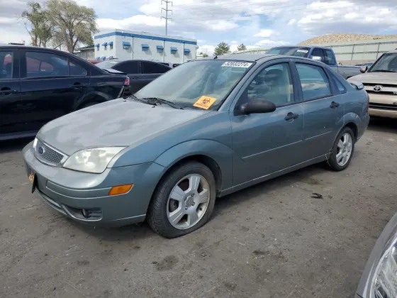 2005 Ford Focus S