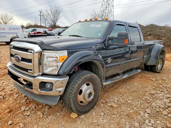 2015 Ford Super Duty F-350 DRW Lariat