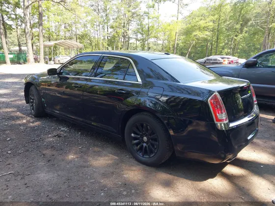 2013 Chrysler 300 MOTOWN