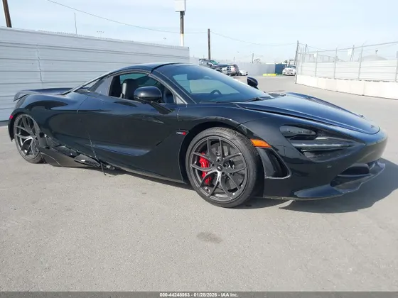2020 McLaren 720S LUXURY/PERFORMANCE