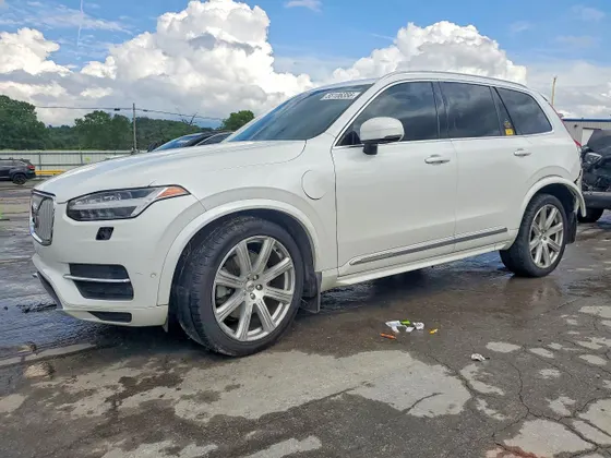 2017 Volvo XC90 Inscription