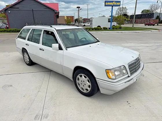 1995 Mercedes-Benz E