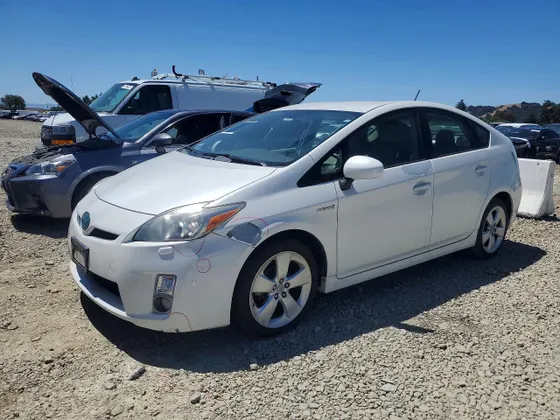 2010 Toyota Prius II