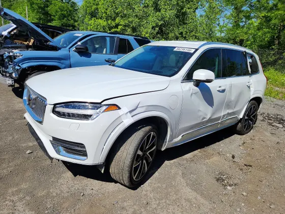 2021 Volvo XC90 Inscription Expression