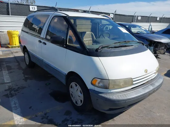 1997 Toyota Previa DX