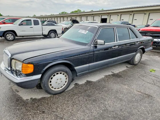 1990 Mercedes-Benz 420 Series 420SEL