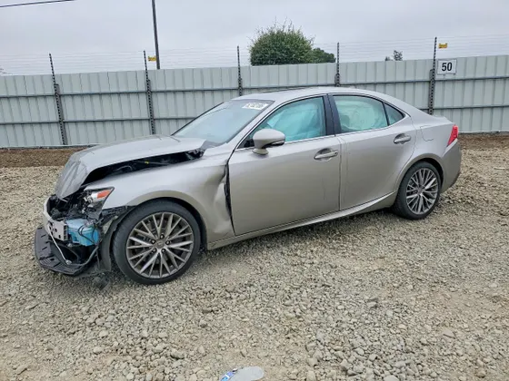 2016 Lexus IS 200t IS