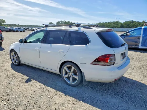 2011 Volkswagen Jetta SportWagen TDI