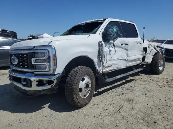 2023 Ford Super Duty F-350 DRW XL