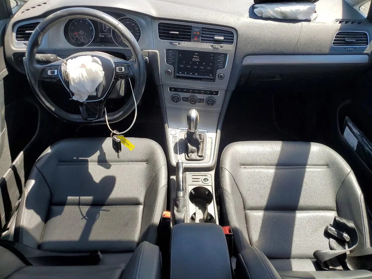 2017 Volkswagen Golf SportWagen S