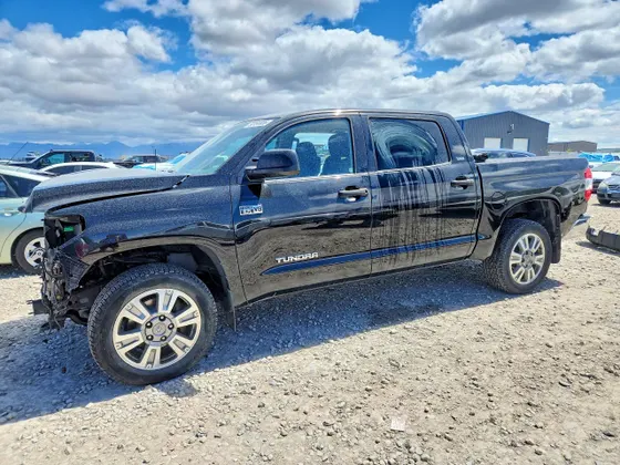 2014 Toyota Tundra 4WD Truck SR5