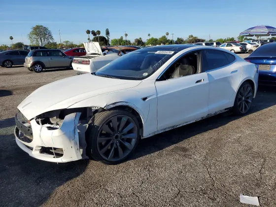 2012 Tesla Model S Performance